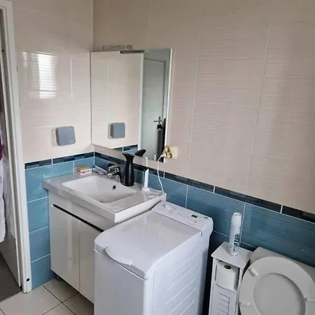 Bel Centre-ville - Landes Apartment